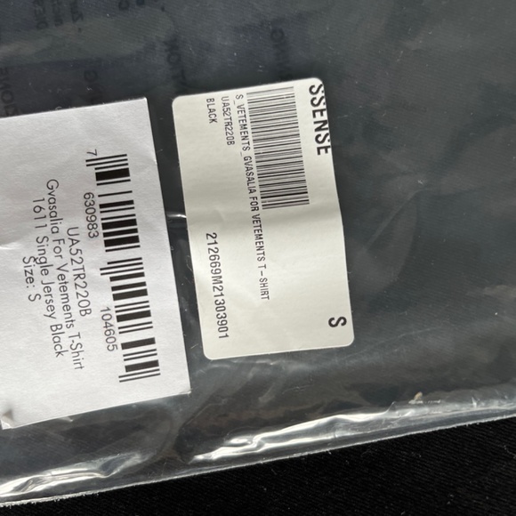 VETEMENTS- GVASALIA Oversized t shirt. Size S - Picture 3 of 3